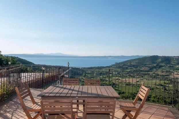 Casa Vacanze Montedoro Montefiascone Eksteriør billede
